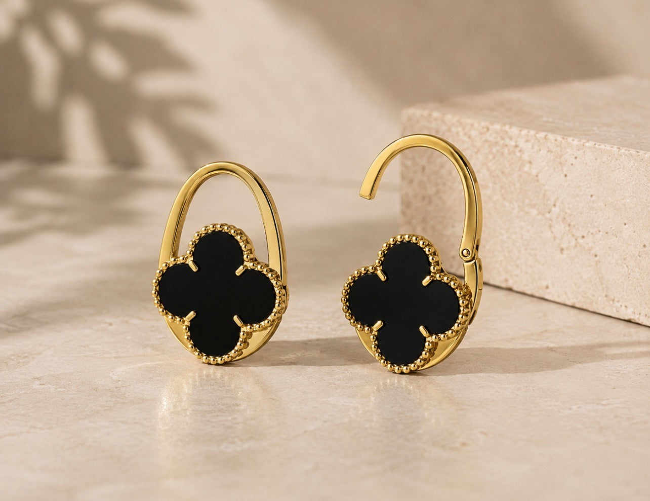 Gold Clover Handbag Hook